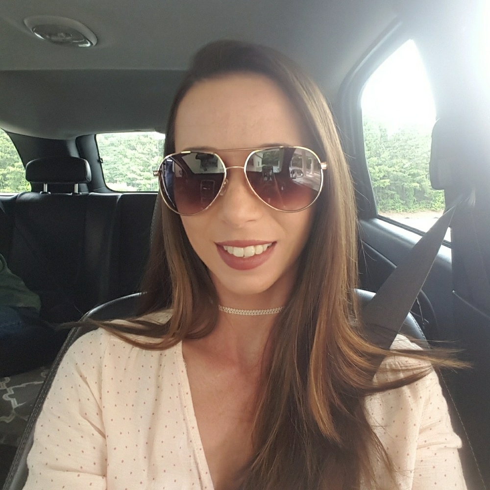 Meet your Posher, Marisa